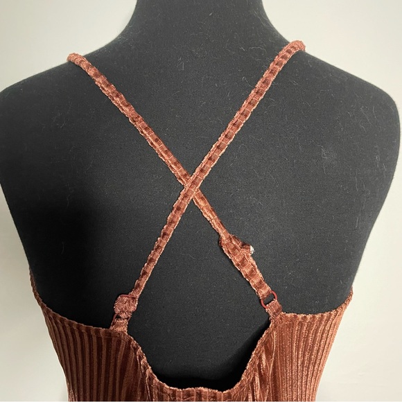 Jack by BB Dakota Magic Touch Velvet Wide Leg Ribbed Jumpsuit - Picture 11 of 14